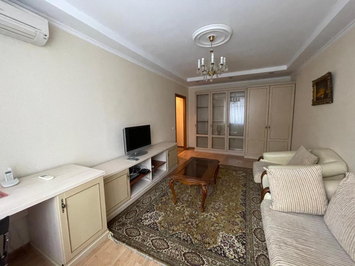 Apartment Mala Zhytomyrska 10 Kyiv Exterior photo